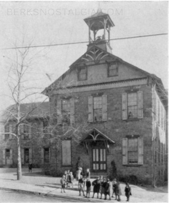 Mohnton High School