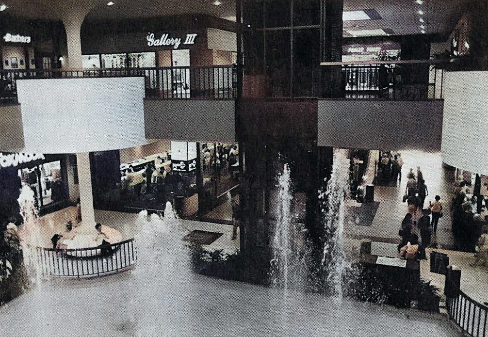 File:King Of Prussia mall.jpg - Wikipedia